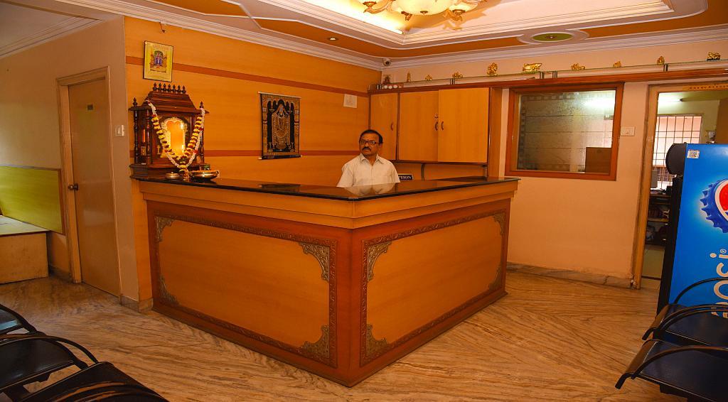Hotel Vishnu Residency Visakhapatnam Exterior photo